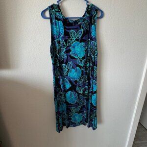Women's sleeveless summer dress